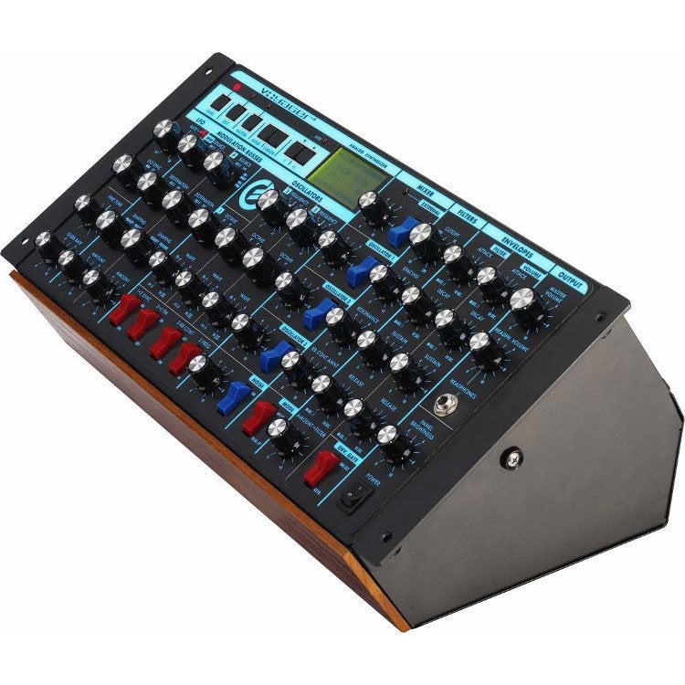 Lees meer... : Moog Voyager Rack Mount Edition Analoge Synthesizer