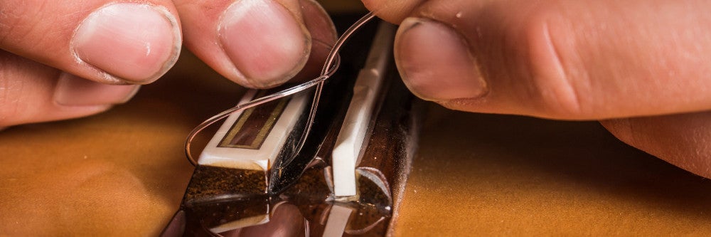 How to Change the Strings of your Classical Guitar