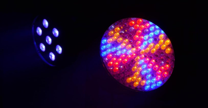 Multi-LED-chips (links) versus losse LED's (rechts)