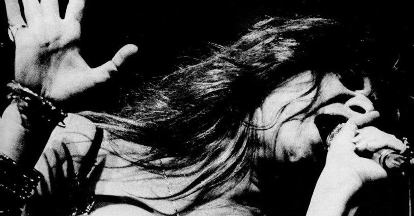 Chanter avec des effets : growl, grunt, distorsion, cris, hurlements...
