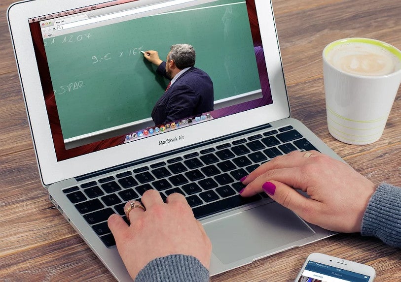 Donner des cours à distance avec un son de bonne qualité pour être compréhensible