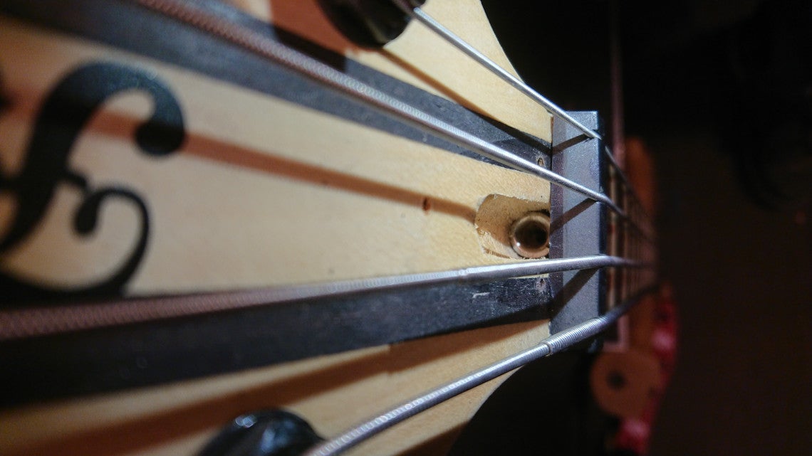 Basgitaar afstellen voor beginners