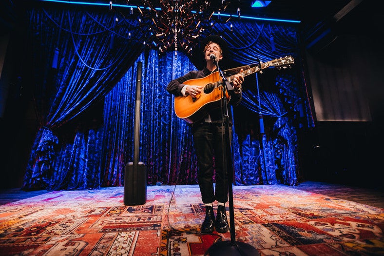 Bose L1 Pro8 Portable Line Array System