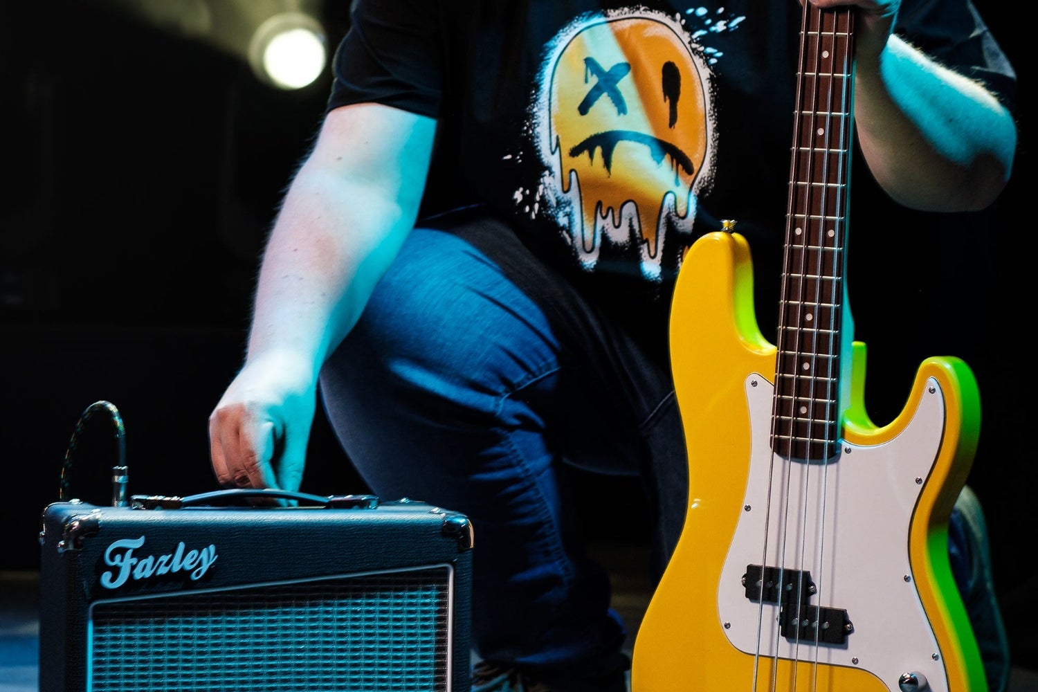 Basgitaar op een gitaarversterker (en andersom): kan dat kwaad?