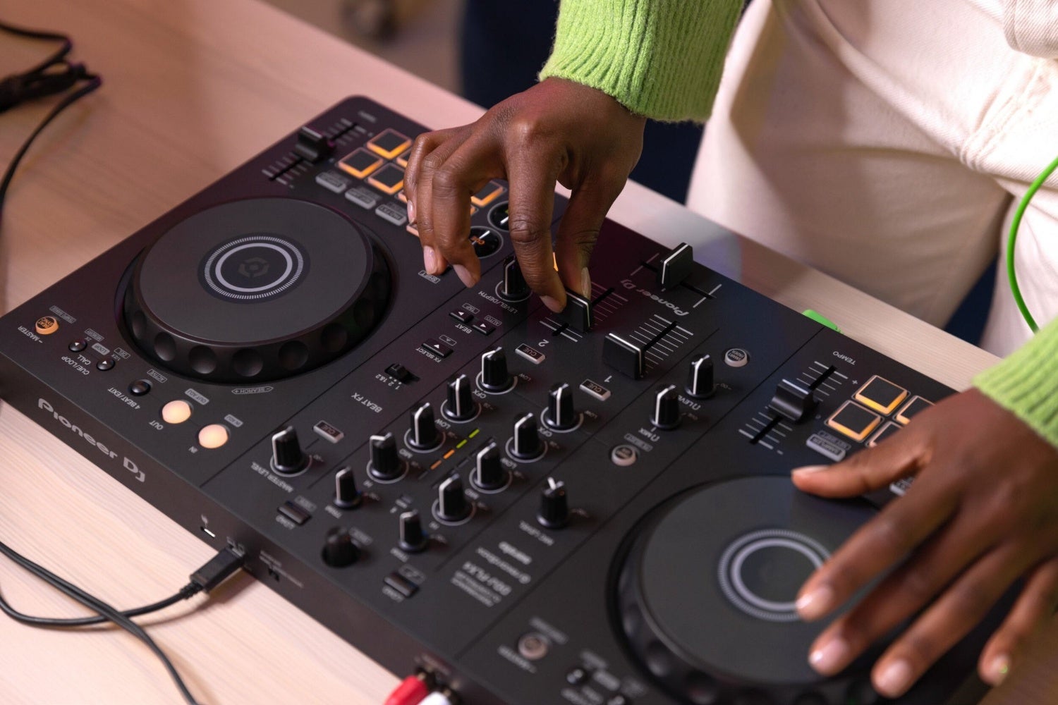 DDJ-FLX2, FLX4, FLX6 of FLX10: welke Pioneer DJ/AlphaTheta-controller kies je?
