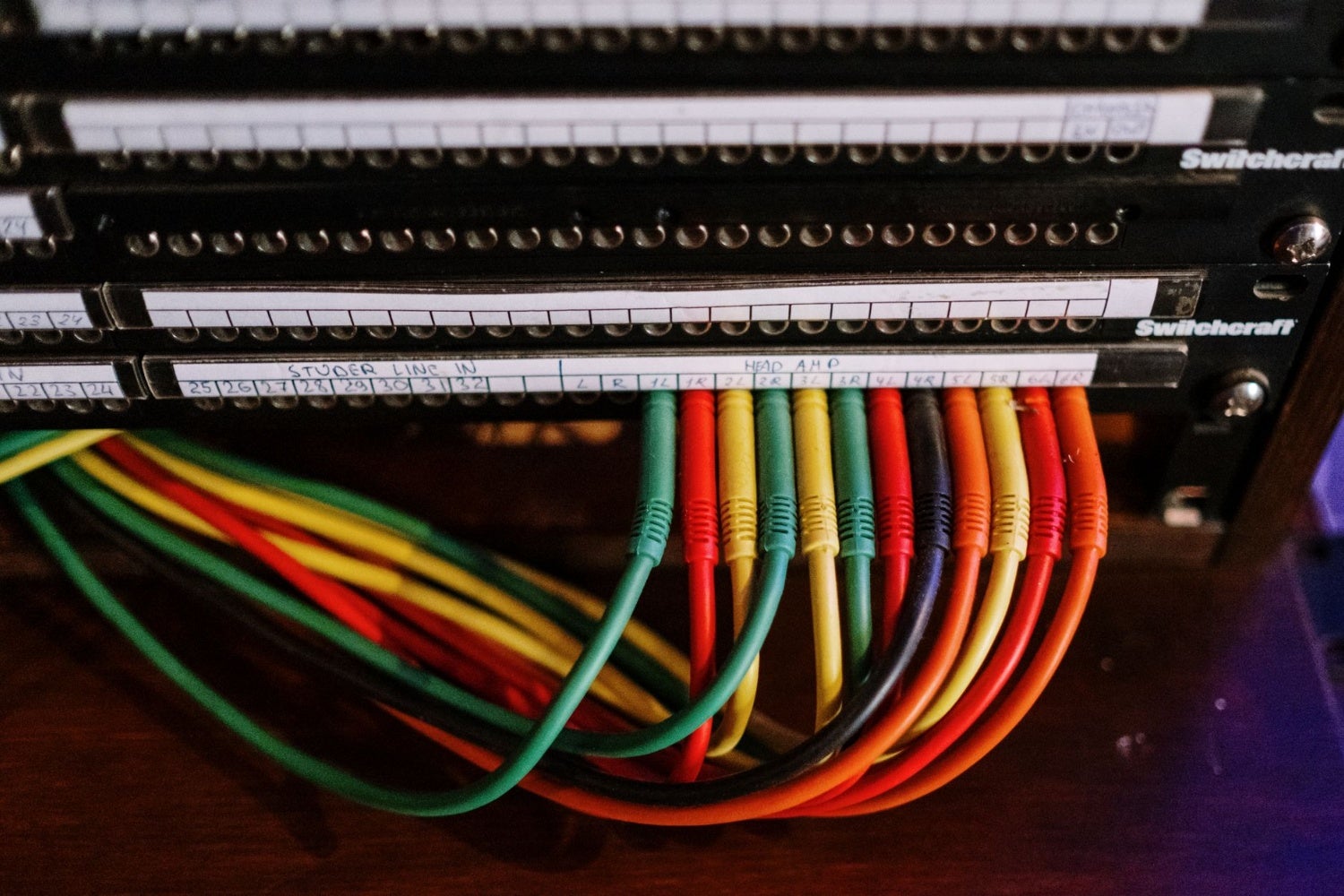 Patchbay in je thuisstudio: wat is het en heb je er een nodig?